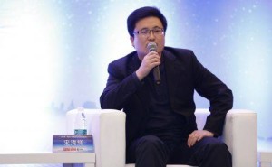 《哪吒2》联名卡二手市场火爆，天价交易背后风险几何？