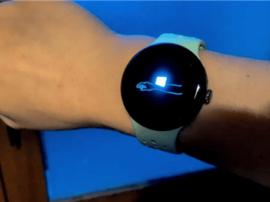 智能手表也能跑Windows？大神魔改Google Pixel Watch 3成功运行
