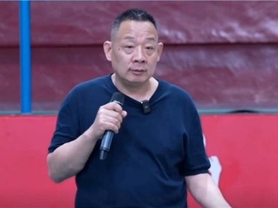 于东来打断永辉高管演讲：月赚200万门店为何不涨工资？