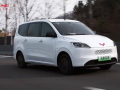 五菱宏光增程版4月来袭，预售6.88万起，综合续航超千公里！