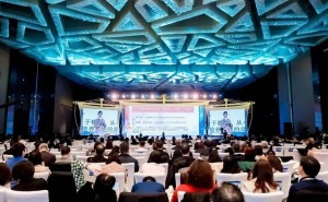 普娃出路何在？黄灯谈教育困境与家庭滋养的重要性