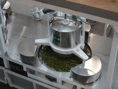 无糖茶风靡，云南茶乡焕新颜：钟睒睒如何铺就茶农致富路？