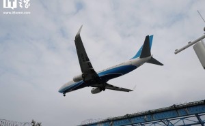 国内航线燃油附加费再调整，800公里以上航段每人省20元！