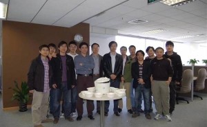 小米15载：从一碗小米粥到全球500强的科技传奇