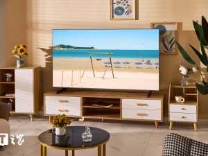 TCL Q10L系列电视实测：无黑边设计引领第四代液晶电视新风尚