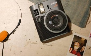 富士Instax mini 41拍立得来袭，经典复刻设计套装预售999元