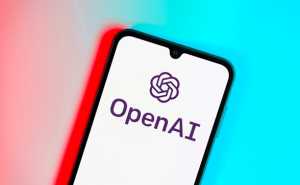 OpenAI与马斯克法律纠纷白热化，反诉指控骚扰引发AI伦理热议