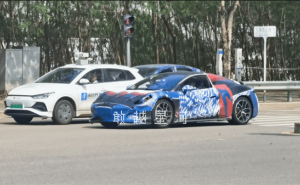 腾势首款跑车现身，动力强劲外观炫酷，能否成为年轻人的新宠？