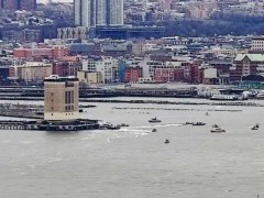 纽约直升机坠河事故，死亡人数或上升至6人
