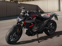 宝马R 1300 R摩托车全新发布：动力强劲，设计语言更激进