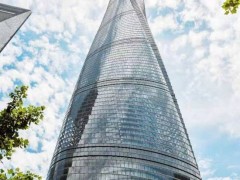上海中心大厦“镇楼神器”阻尼器：强风中舞动，守护摩天大楼稳如泰山