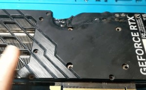 矿机电源成“杀手”？玩家RTX 4070显卡不幸被烧毁