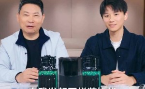 余承东与工程师“拼机”大赛，谁更硬核？答案出乎意料！