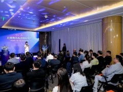 比音勒芬AI战略启航：高端运动服饰行业智能化升级新篇章