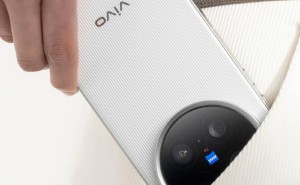 vivo X200 Ultra真机图曝光，银红黑三色设计，4月21日即将发布！