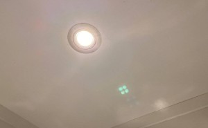 苹果新专利：微型光学光栅能否终结iPhone镜头眩光问题？
