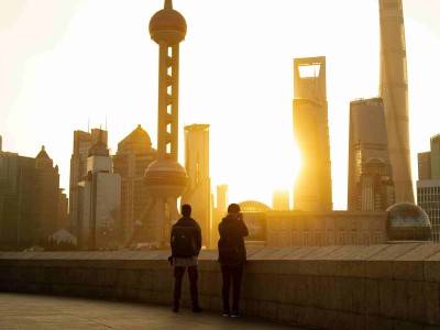 解锁“龙剑”秘籍：游戏攻略、正版激活与虚构世界的奇妙之旅