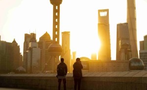 解锁“龙剑”秘籍：游戏攻略、软件正版与虚构神器激活全攻略