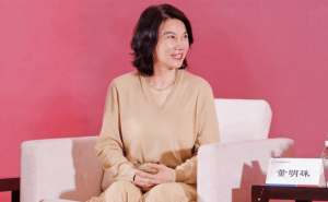 董明珠71岁高龄全票当选格力新董事，再掌舵三年引期待
