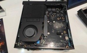 铭凡新品迷你主机亮相：搭载AMD HX处理器，性能强劲可升级显卡