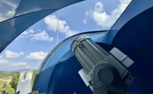 我国地月空间卫星激光测距首战告捷，距离达35万公里！