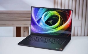 雷蛇灵刃16游戏本新品亮相：轻薄设计搭载RTX 50系列显卡，性能如何？