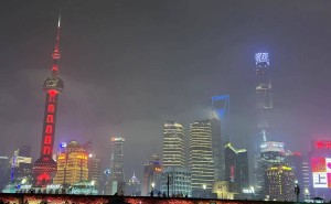 巴菲特股东大会前夕：全球投资者聚焦资产配置与抄底时机