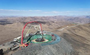 世界之巅！西藏5370米风电项目3号风机基础浇筑成功