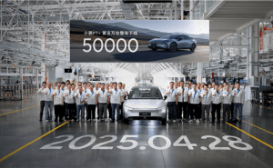 小鹏P7+量产突破5万辆！20万级全能轿车，续航空间舒适全在线