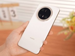 中美贸易战下，华为高端机大跳水！2025年这三款机型值得入手吗？