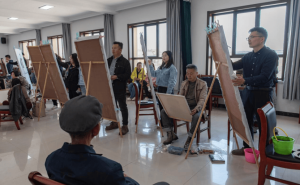 云冈北村五一变身艺术画布，美术爱好者共绘乡村振兴新图景
