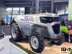 2025数字中国峰会，鸿鹄T70电动智能农机展现未来农业新风貌