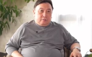 王晶爆料：刘德华低调恋情与多才多艺五语女儿