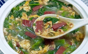 立夏养肝必备！四款“强肝菜”让你泻火安神，睡个好觉
