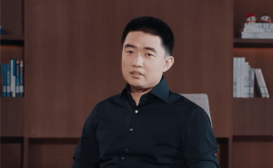 李想谈辅助驾驶争议：挑战与突破并存，行业黎明将至？