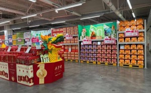 “五一”假期消费新风尚：户外露营热，宅家也精致