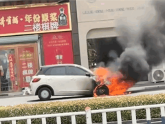 五菱缤果电动车突发自燃，整车报废！车主：疑电路问题，车企已介入