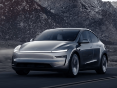 特斯拉車型軟件大升級，Model 3新增后方交叉交通警示等智能功能！
