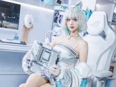 华硕ROG B850小吹雪主板：银白战甲，DDR5-8500高频，性能与颜值并存！