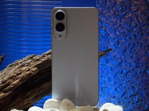 三星Galaxy S25 Edge：轻薄旗舰新体验，手感时代真的回来了？