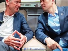 李斌：蔚来致敬豪车品牌，强调原创未抄袭，ET9获赞中国最精密车型