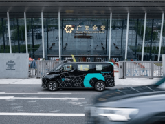 文远知行广州核心城区全天运营，8条自动驾驶专线串联城市地标
