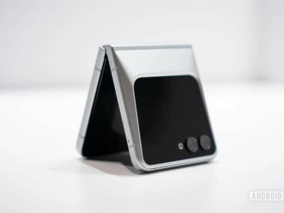 三星展出Polygon Foldable概念机，金属棱角设计酷似特斯拉Cybertruck！