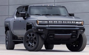 悍马HUMMER EV新升级，King Crab模式让“大块头”灵活穿梭