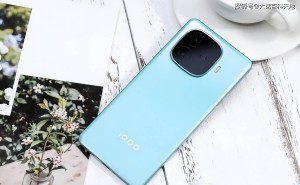 iQOOZ10Turbo性能大爆发，1529元尽享极致游戏体验与影像盛宴！