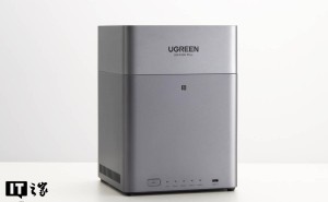 绿联NAS私有云DH4300 Plus：四盘位家用NAS的新选择