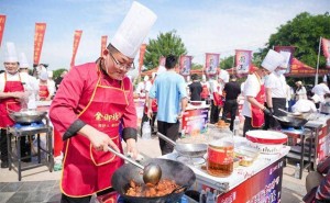 五峰山炒鸡厨王争霸，长清美食文化盛宴燃爆现场！