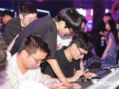荣耀平板GT燃爆上海游戏嘉年华，共鉴ACL总决赛荣耀时刻！