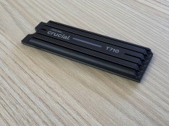 英睿達新一代T710固態硬盤速度破紀錄，X10便攜式SSD容量高達8TB！