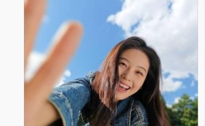 荣耀400 Pro人像样张亮相，AIMAGE影像技术能否带来拍摄新体验？